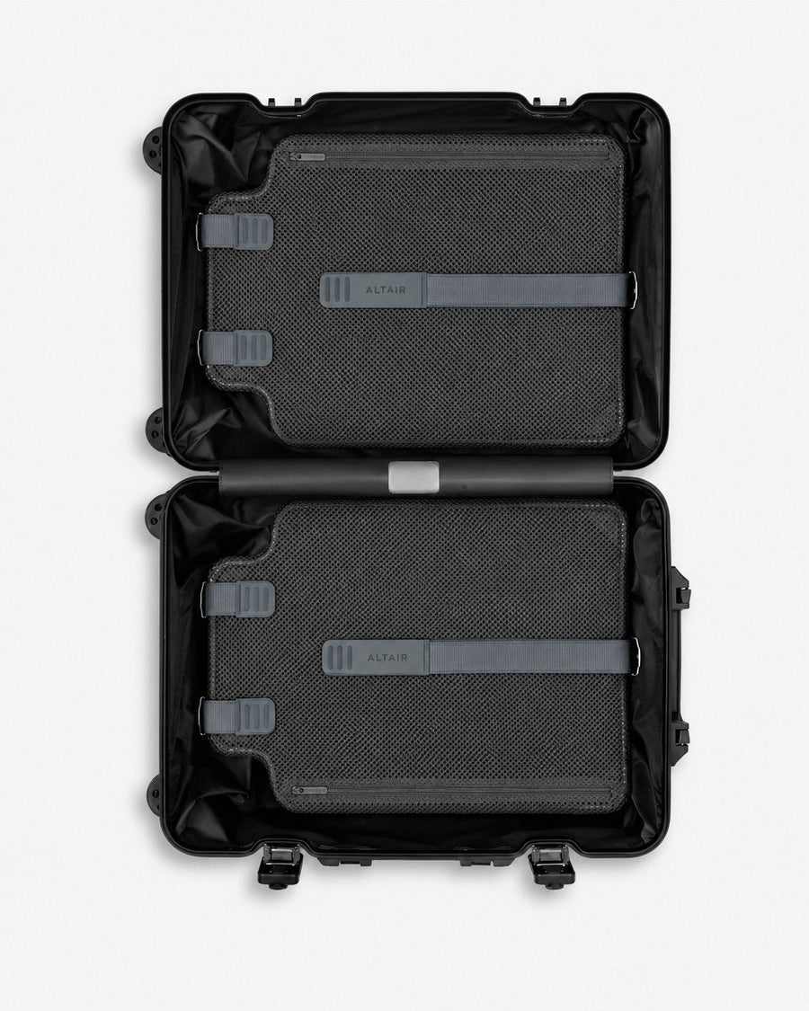 Altair Original Cabin ブラックの内装と仕切り